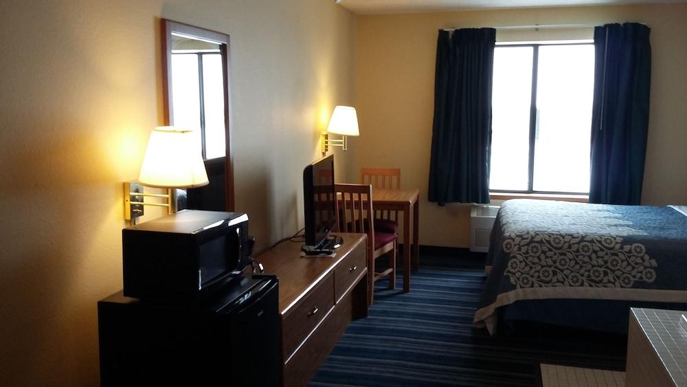 Days Inn By Wyndham Johnson Creek Buitenkant foto